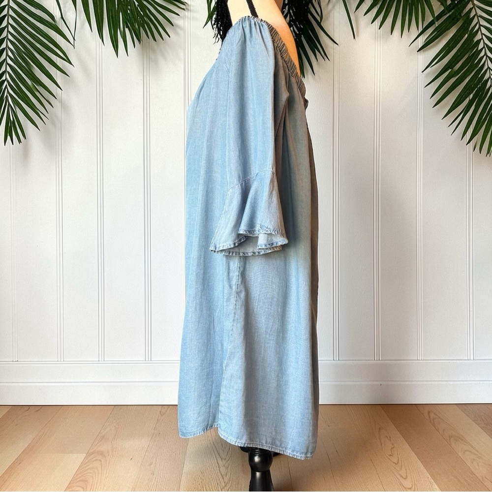 Forever 21+ Off-Shoulder Chambray Dress | Light Wash Denim Look | Size 1X | NWT - Picture 6 of 16